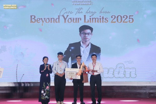 Đêm Chung kết Cuộc thi Hùng biện “Beyond Your Limits 2025” khép lại với những dấu ấn khó quên