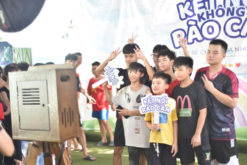 29 Photobooth lưu giữ những nụ cười đẹp nhất trong hành trình "Kết nối không rào cản"