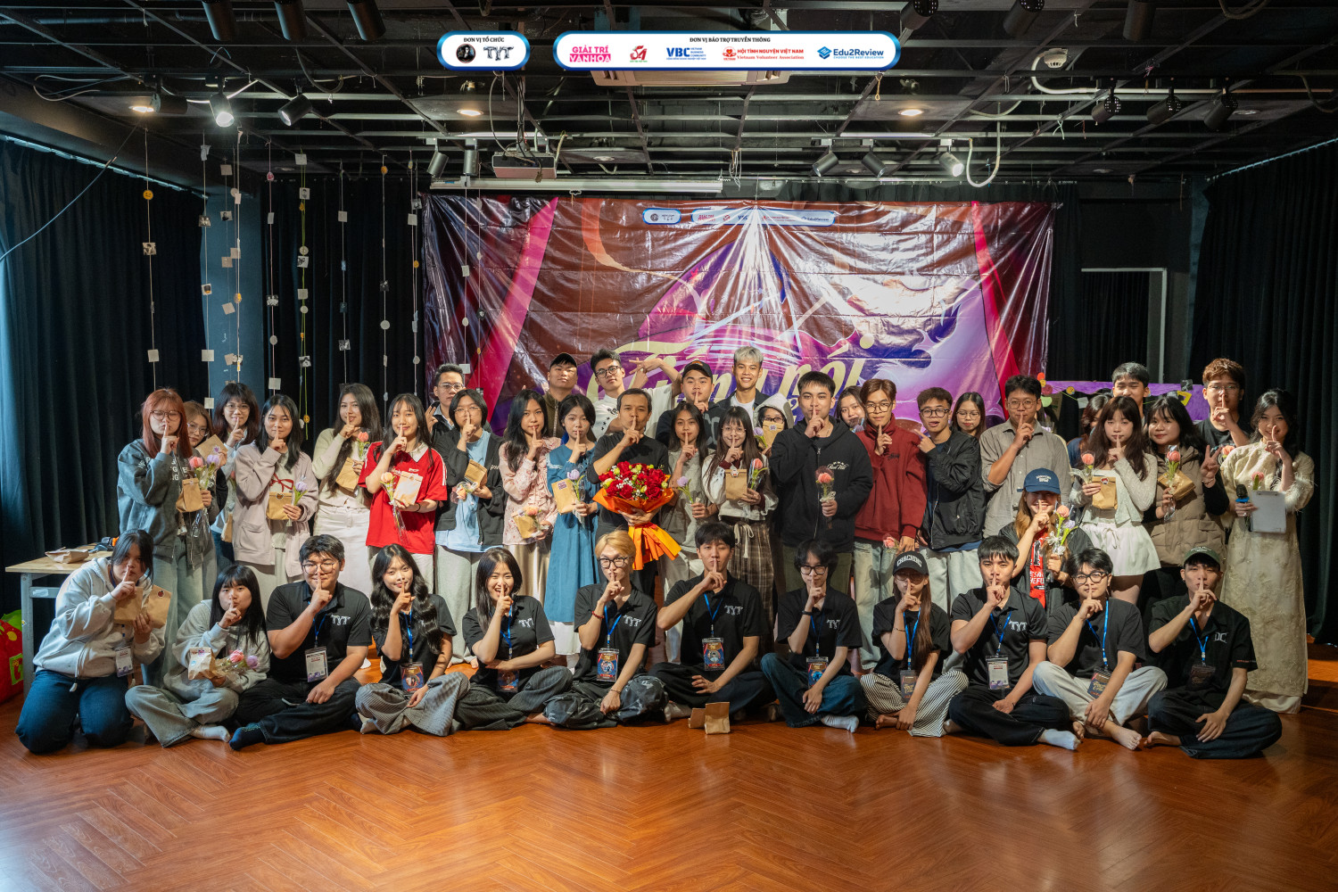 Ảnh 1 toàn sự kiện