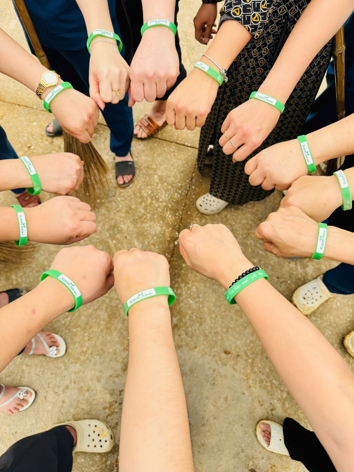 z7744160934816 ee1f090c1e68f82eee57c6b251b8b51b